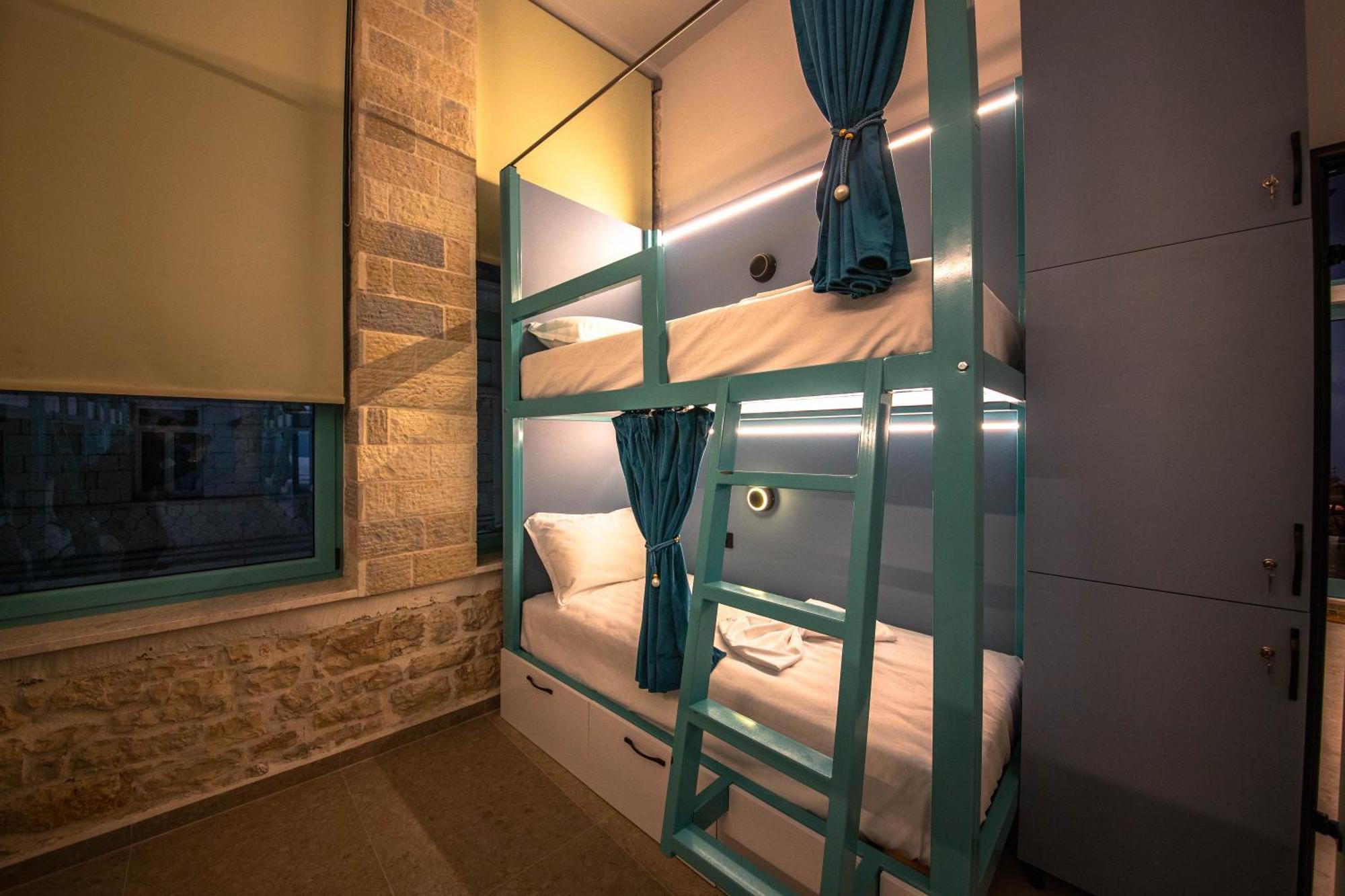 Vega 43 Hostel ساراندا المظهر الخارجي الصورة